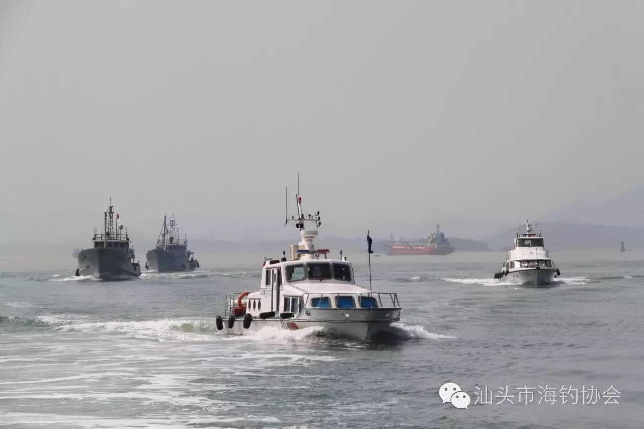 浙江一渔船暴力抗法 执法成员被暴打后扔入海里