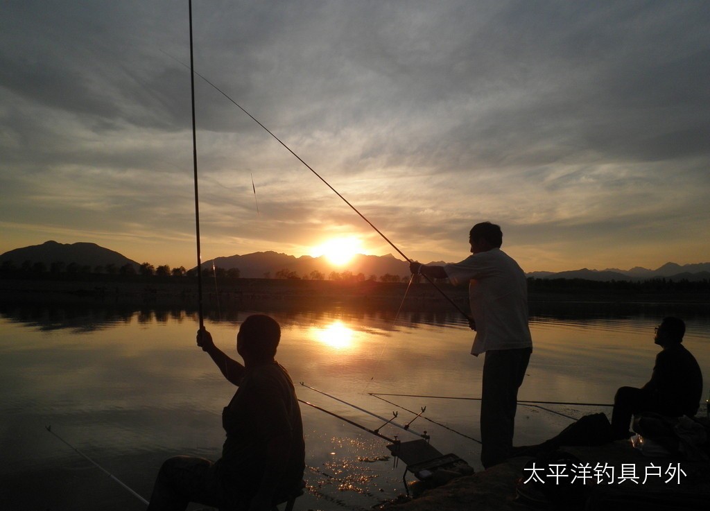 【钓鱼技巧】野钓时底钓的优点和基本调漂技巧