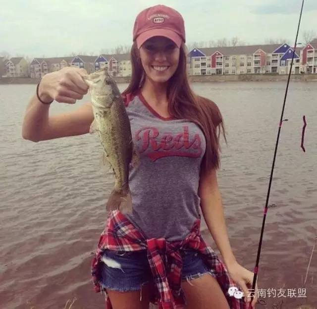 如果身边都是女钓友，那钓鱼更是一件美事