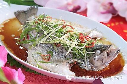 广东粤菜蒸鱼全过程。。。