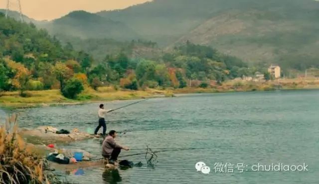 秋季草塘钓鱼五个技巧方法