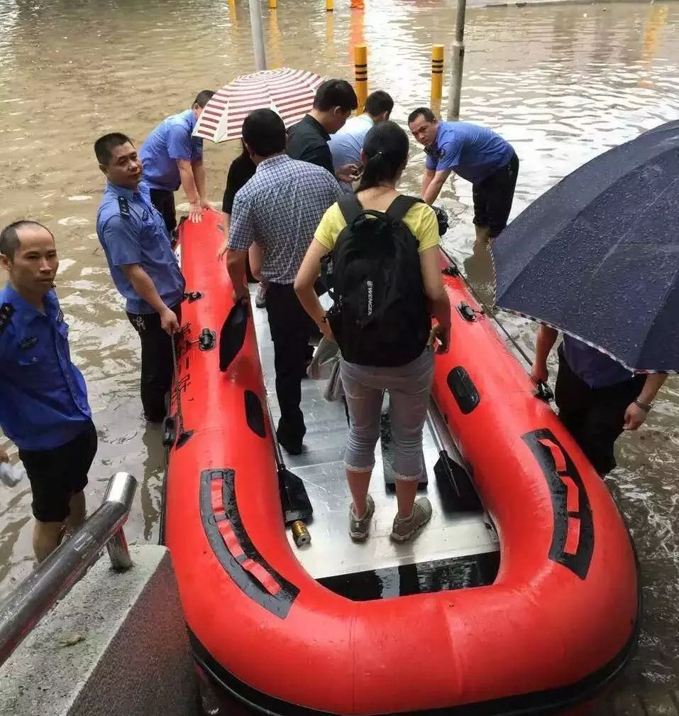 深圳一到暴雨就划船，不过小雨的时候我们可以去这些地方玩！