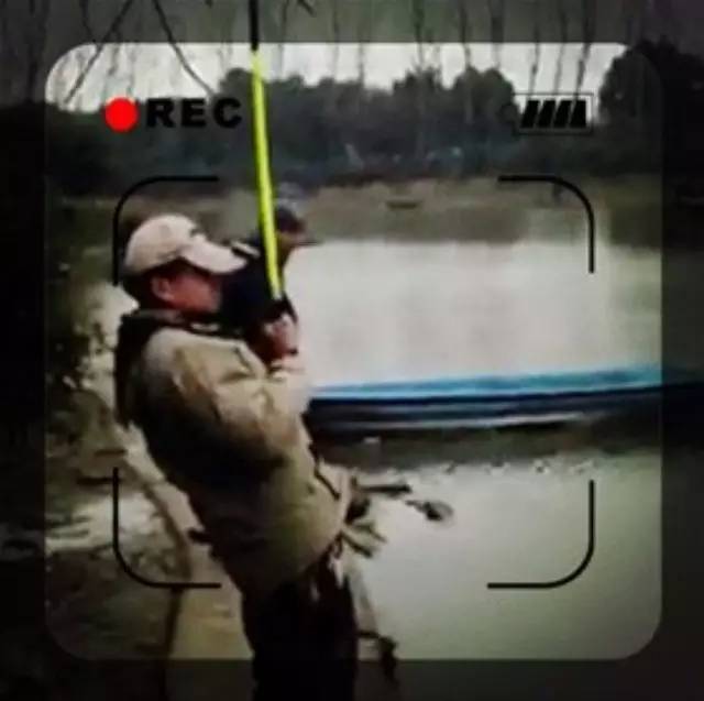 【渔趣视频】什么叫做钓鱼高手，53秒极速溜鱼上岸，大家伙也简单！