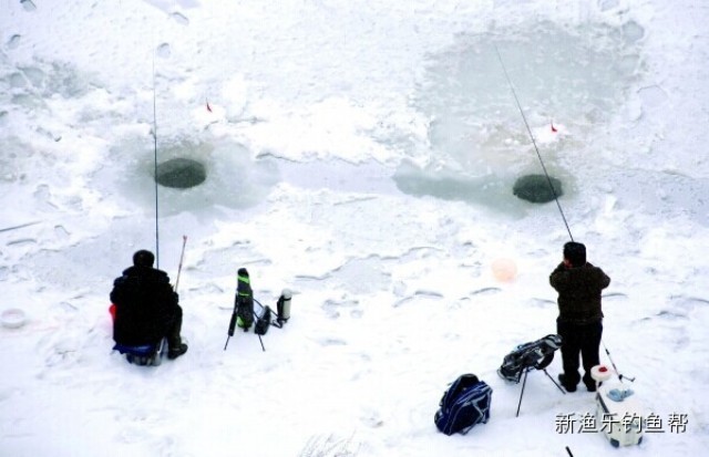 『钓鱼技巧』冬季北方钓友冰钓的三个技巧