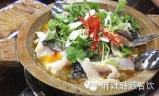 【美食分享】湘菜特色菜：石锅鱼
