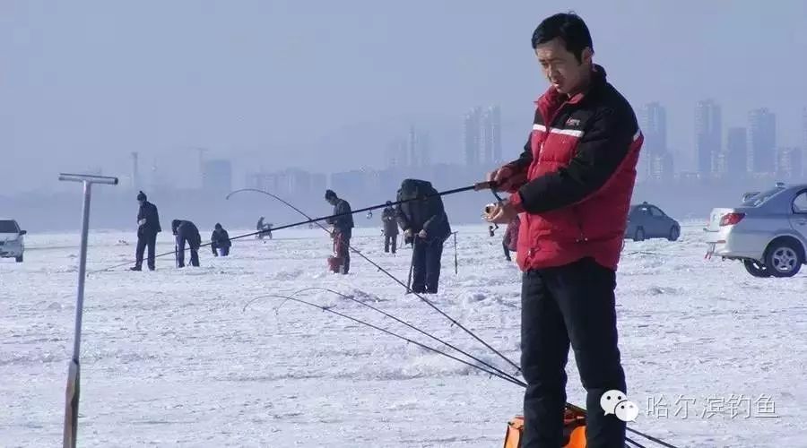 钓鱼技巧 怎样玩冰钓?