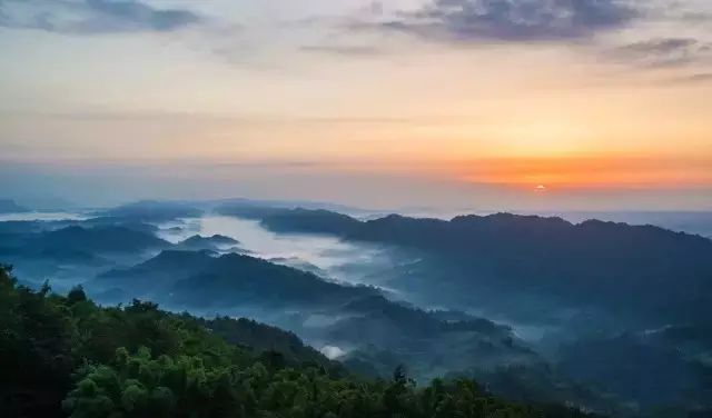 人少景美，2小时飙拢！德阳边边上又多了个观“海”胜地！再也不用去峨眉人挤人！