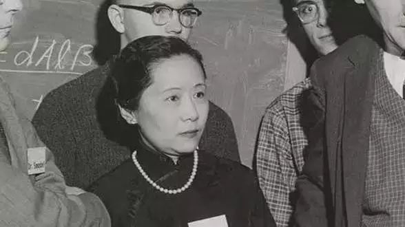 光谱学的巾帼，为师的典范——记中国第一位物理学女博士顾静徽