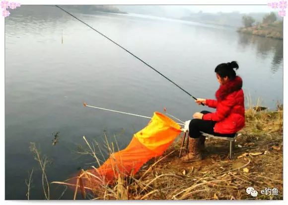 冬季钓鱼没口不怕，枯草区钓鱼的技巧get起！