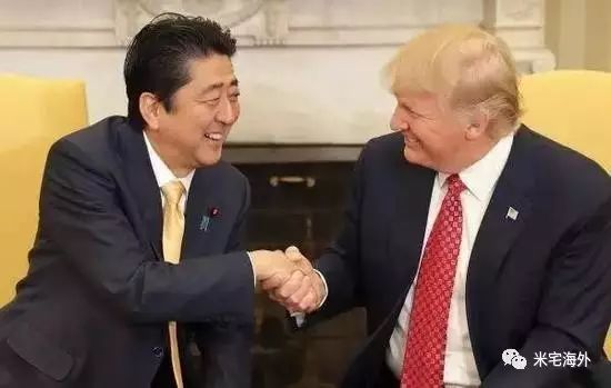 特朗普在白宫会见日本首相安倍晋三，剑指中国！