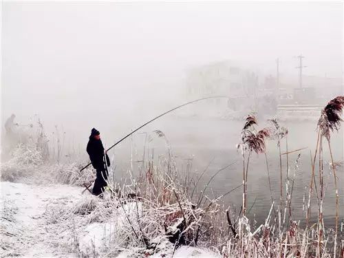 冬季钓鱼灵敏调漂方法三步骤!
