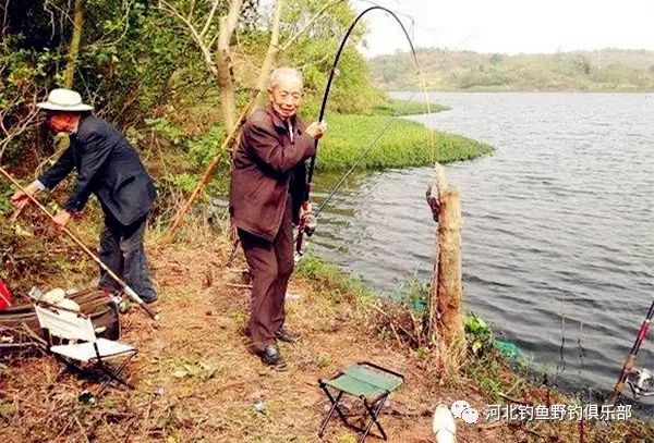 老年人钓鱼应该注意的问题