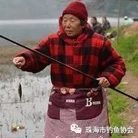 钓瘾：钓鱼界的神话！78岁阿婆纵横钓鱼圈！