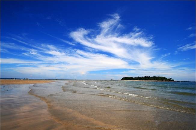 谁说广西没有水清沙白的海滩！这个尚未被开发的小岛，离柳州只有5h！