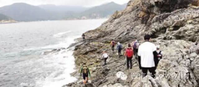 香港一女老师沿海岸边远足 遭大浪卷入海溺毙