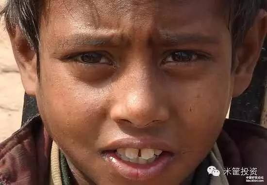 南亚孟加拉国见闻录：生活赤贫、物资匮乏、灰尘漫天……