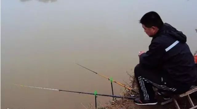 冬季钓鱼的七个逗钓技术