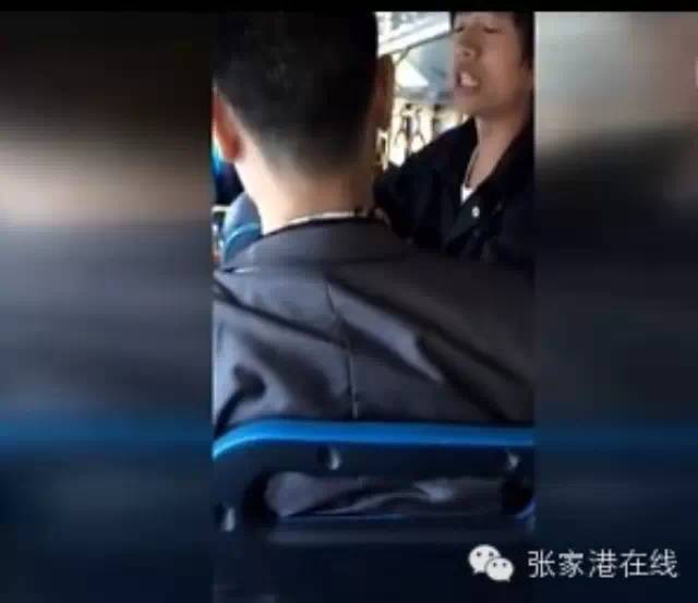 【热门】苏州公交上一男子嗑瓜子乱扔被猛男狂揍 7分钟起高能