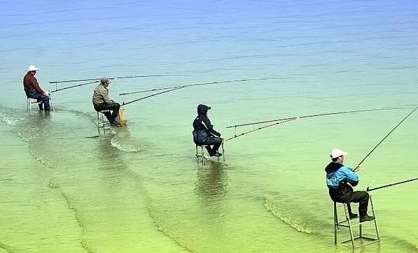 夏季大水面钓鱼六种方法