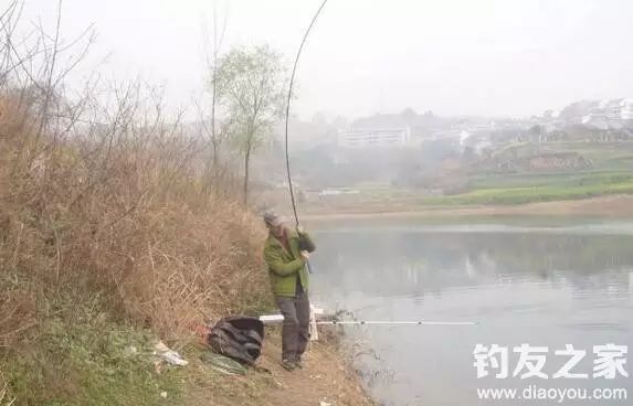 【技巧】钓大鱼时最有效的遛鱼技巧